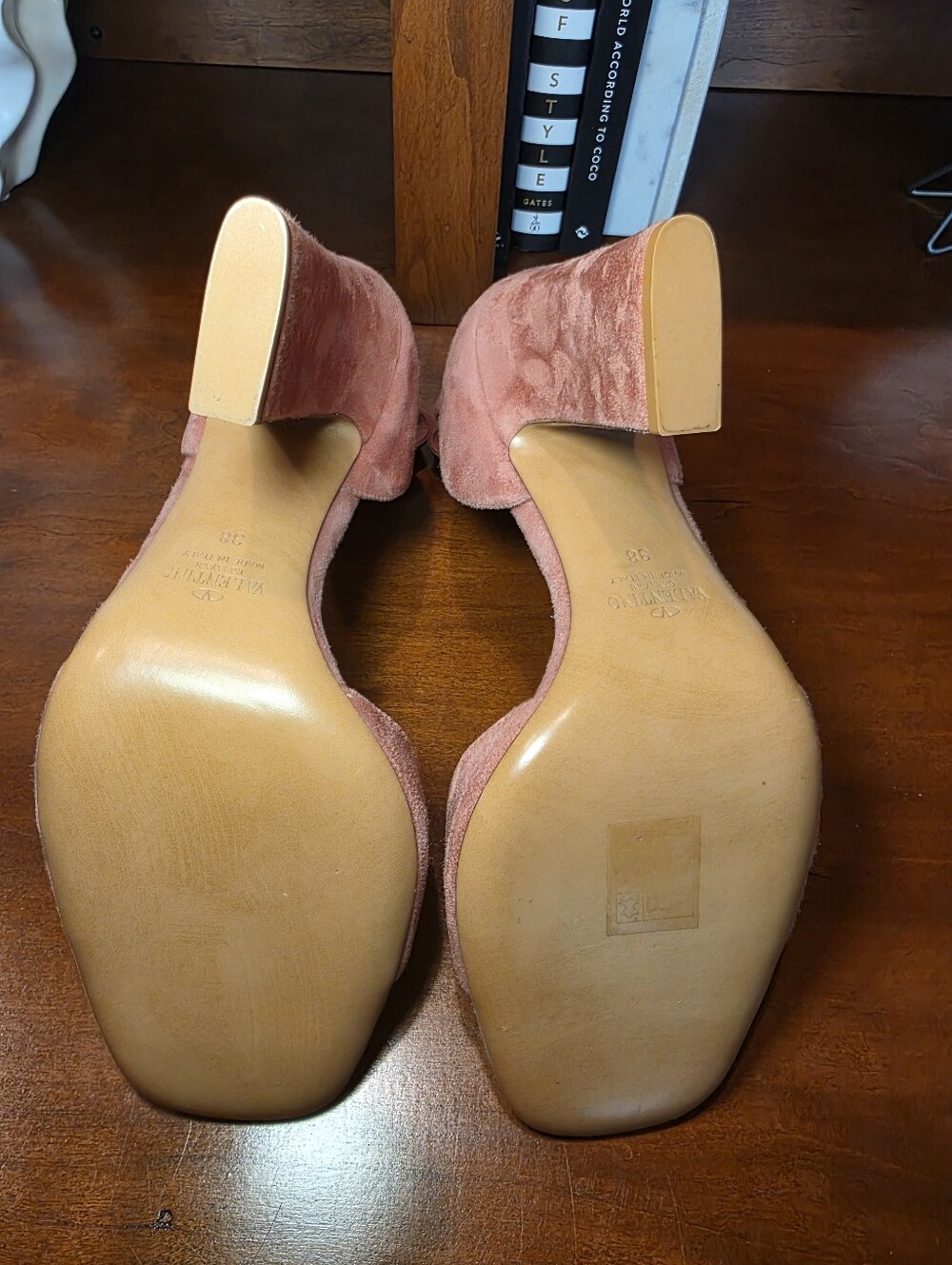 New AUTHENTIC Valentino Garavani Dusty Pink Suede Ankle Strap Block Heels, 38 - Picture 4 of 4